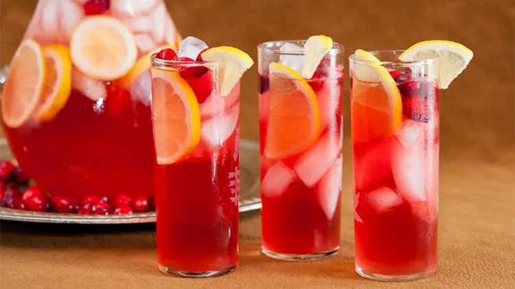winterliche Mocktails Rezept rote Cocktails alkoholfrei