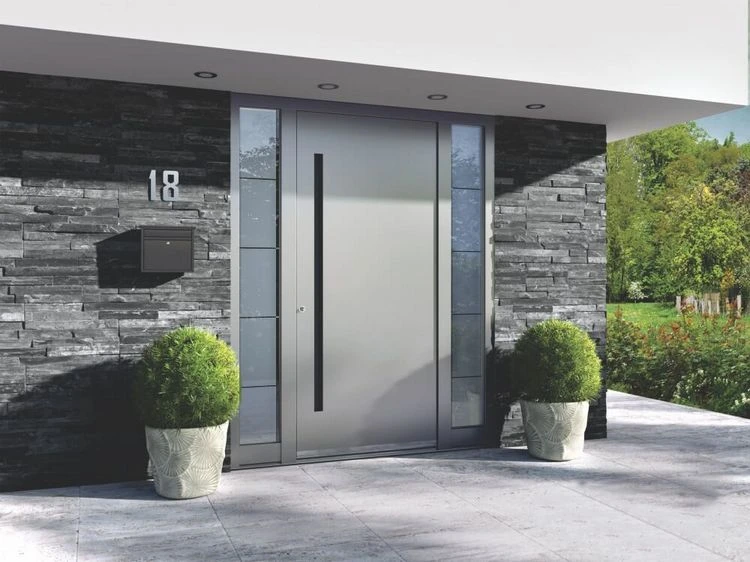 Aluminium Eingangstür mit zwei Seitenteile klassisch Grau