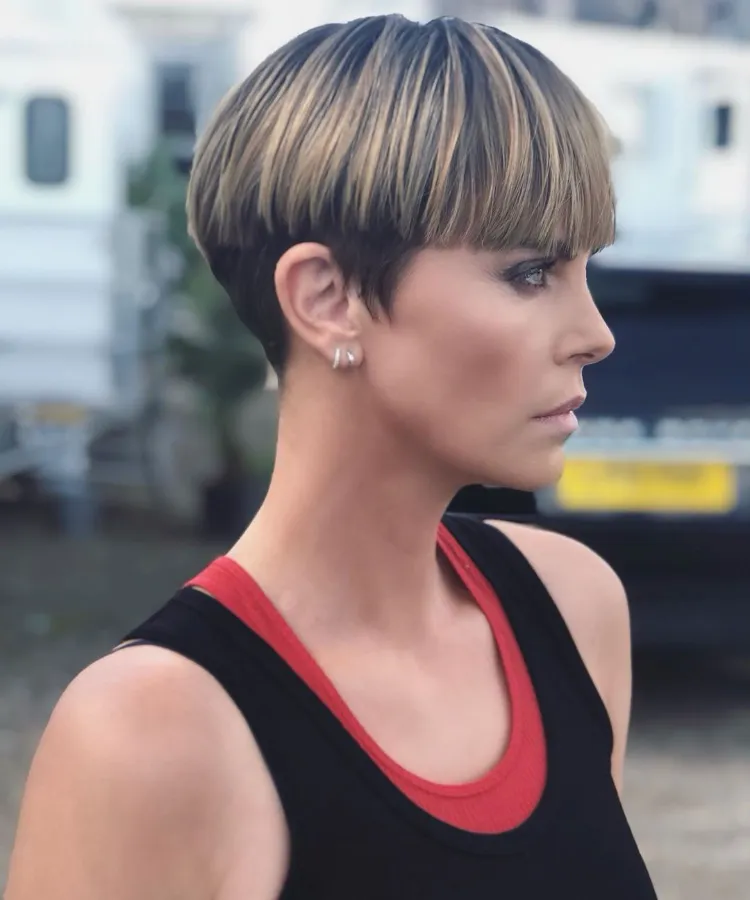 Bowl Cut Frisurentrend Kurzhaarfrisuren 2022 Frauen