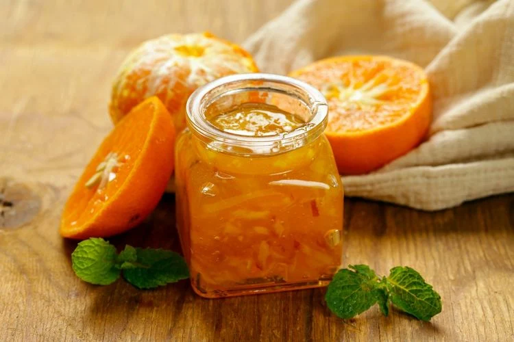 Mandarinen-Marmelade bitter mit Schale