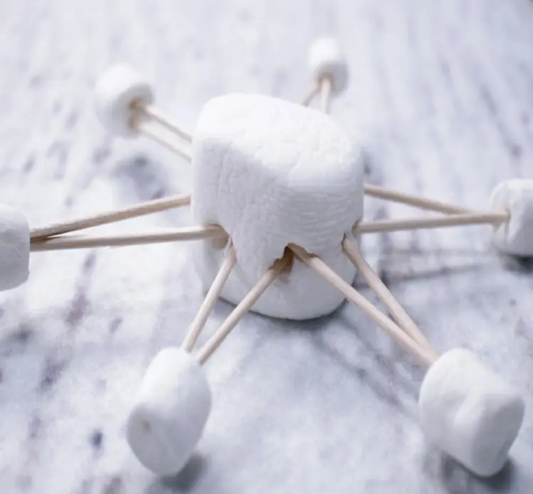 Marshmallow Figuren - Idee für einen Stern mit Zacken