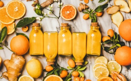 Shots mit Ingwerknolle mit Orangensaft verdünnen für Kinder