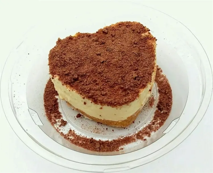 Tiramisucheesecake aus dem Kühlschrank mit Keksboden