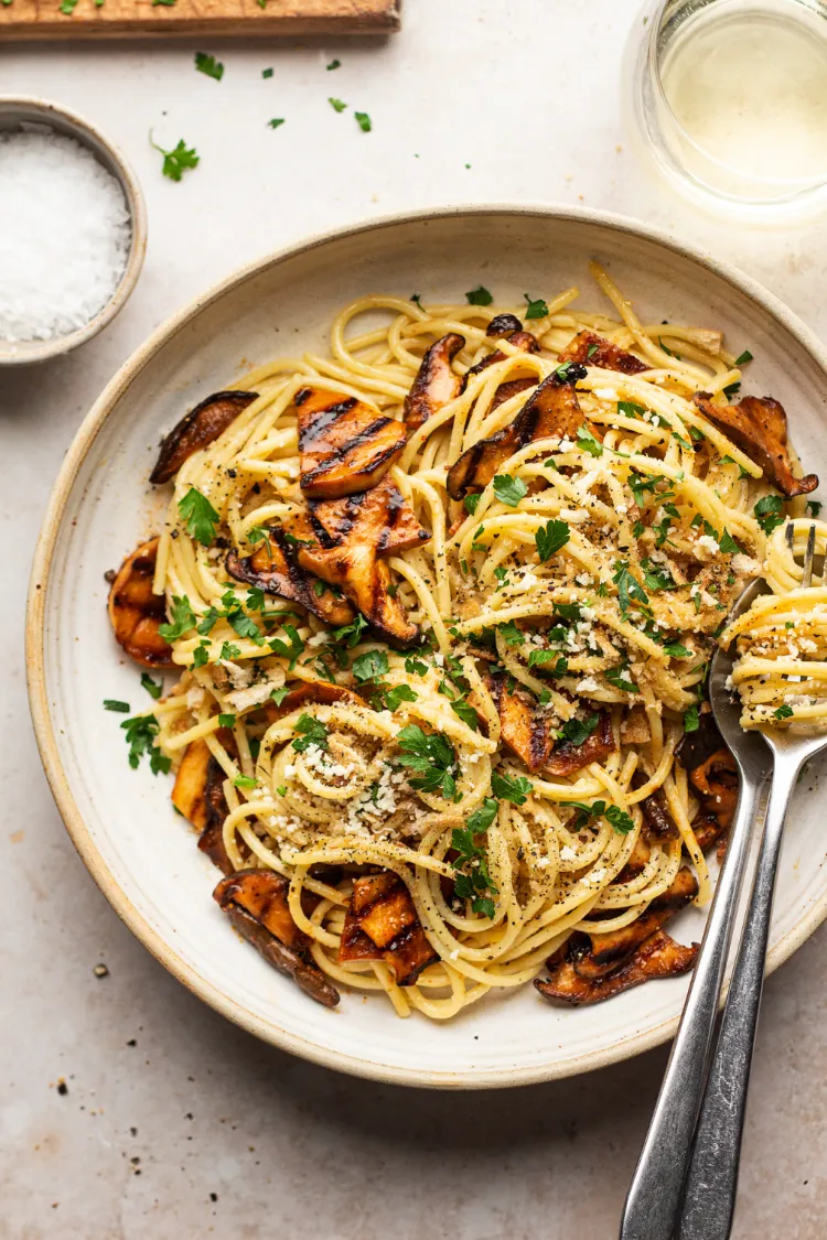 vegan Pasta Carbonara Rezept schnelle Veganuary Rezepte zum Abendessen