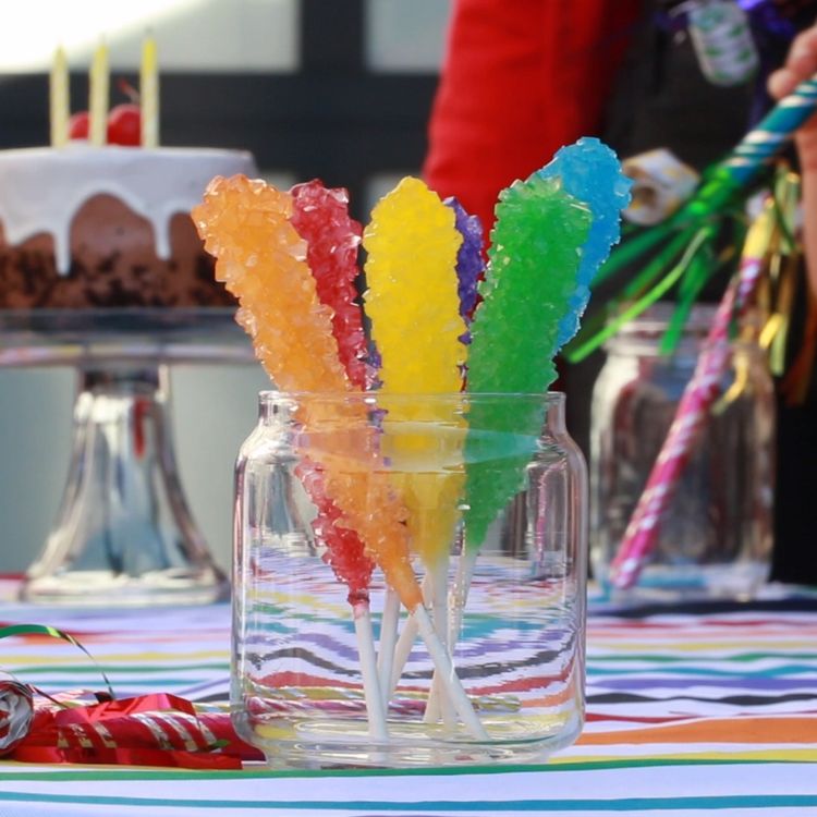 Bunte Kandiszucker Sticks für Kindergeburtstag oder Karneval