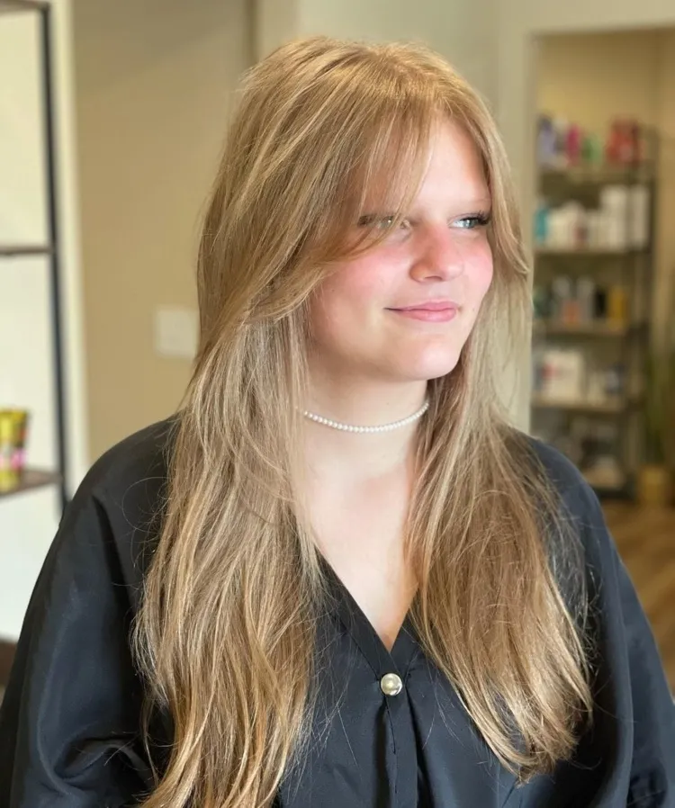 Frisuren für lange glatte Haare zum nachstylen mit Curtain Bangs