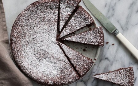 Italienischer Schokokuchen mit Mandeln ohne Mehl Torta Caprese Originalrezept