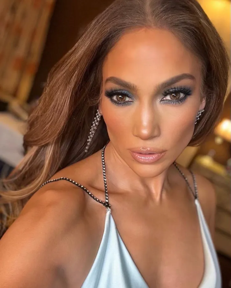 Jennifer Lopez Frisuren 2022 Hair Frosting Frisurentrend 2022