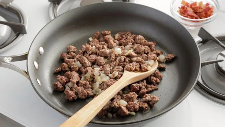 Fry the beef in a pan