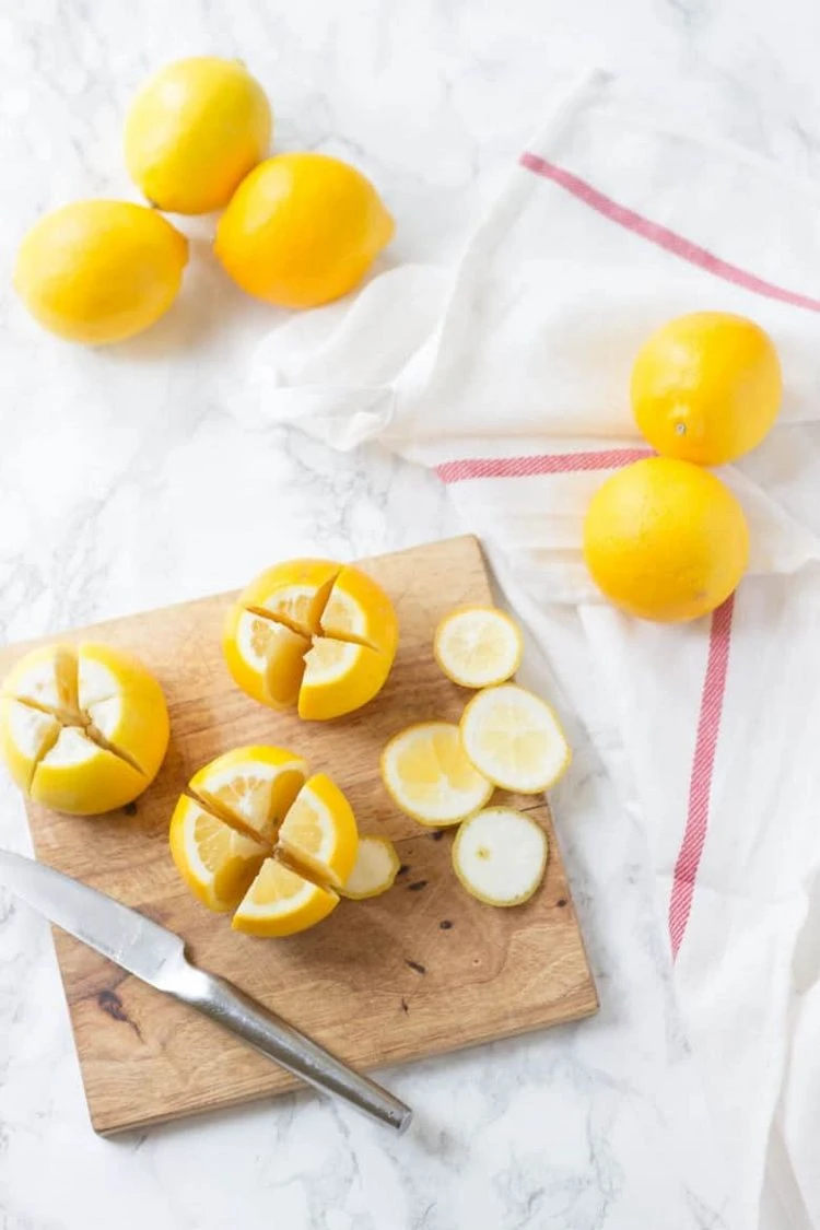 Wie Zitronen für Marmelade schneiden