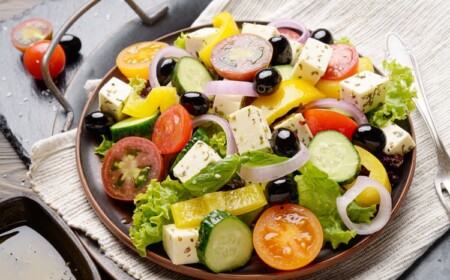 Beste Diät 2022 mediterranes Rezept Salat zum Genießen