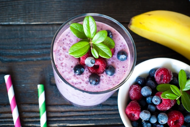 Smoothie for breakfast - healthy breakfast recipes