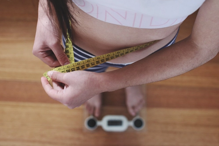 effektive gewichtsreduktion durch verbrennung von kalorien beim sporttreiben