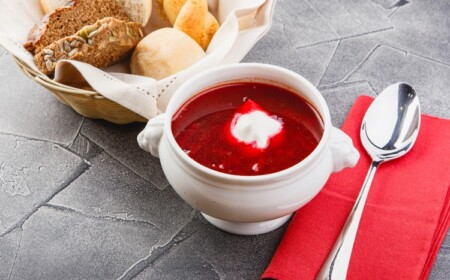 klassische Borscht Suppe Originalrezept ukrainische Rezepte Hauptgerichte