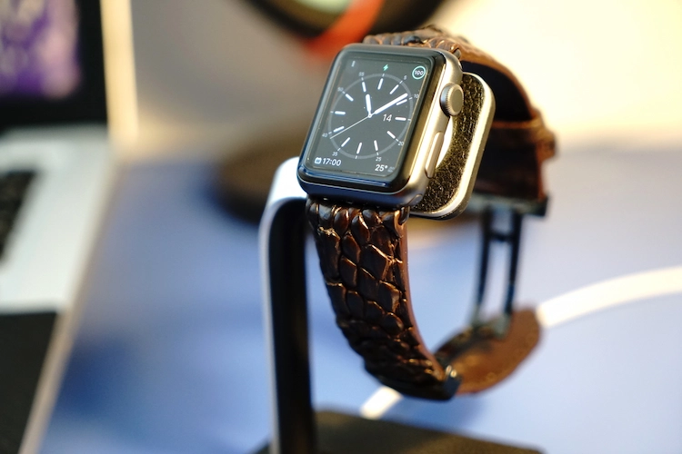 mintapple uhrarmband aus krokodilleder als geeinte version für apple watch