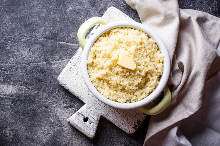 Couscous mit Butter kochen