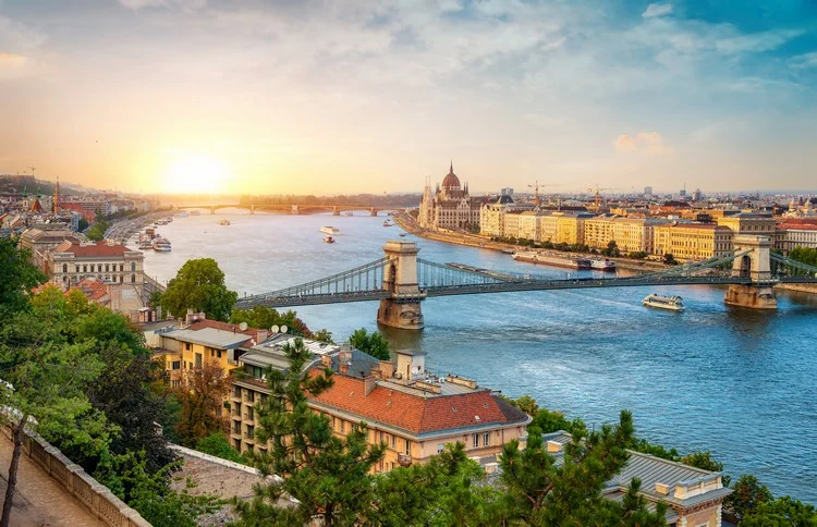 Frühlingsferien Reiseziele - Budapest nicht versäumen