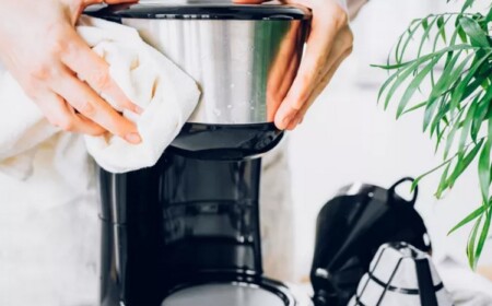 Kaffeemaschine reinigen mit Hausmitteln ist einfach und wirksam