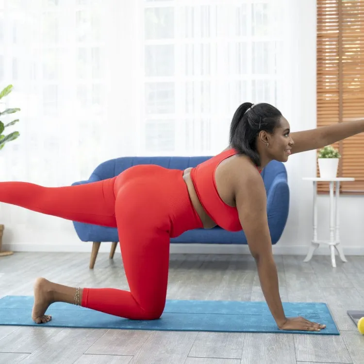 Kann man mit Pilates abnehmen Bauch Training Anfänger Tipps