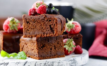 Low Carb Brownies ohne Mehl mit Mandeln gesunder Schokokuchen Rezept