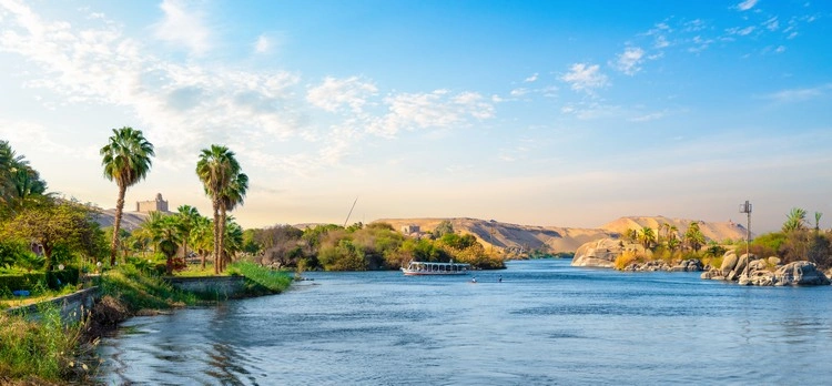 Nil ist eines der beliebtesten Reiseziele für den Frühling