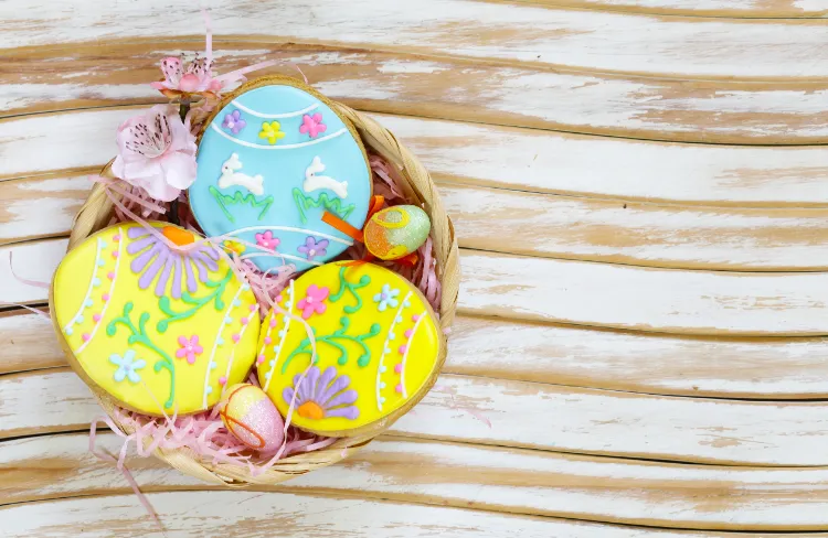 Osterkekse backen Ausstechkekse mit Zuckerguss dekorieren