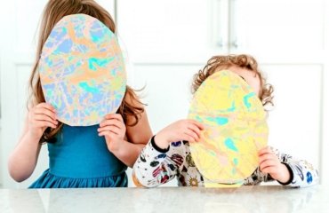 Ostern basteln mit Kleinkind schafft ein frohes Fest