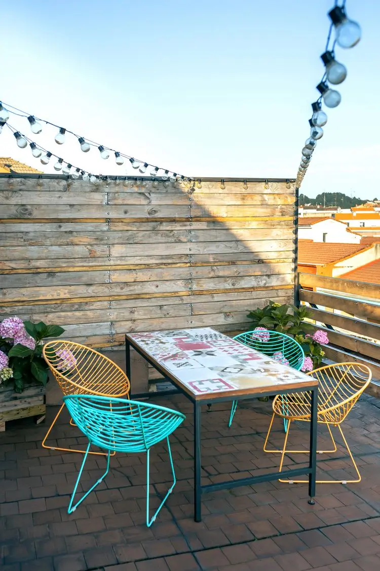 Outdoor-Möbel für Terrasse und Balkon in Pastellfarben - ein Muss