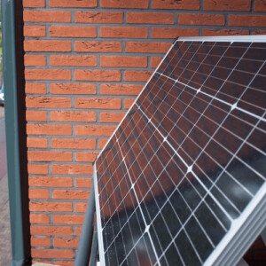 erschwingliche photovoltaik auf dem balkon kosten und stromrechnung