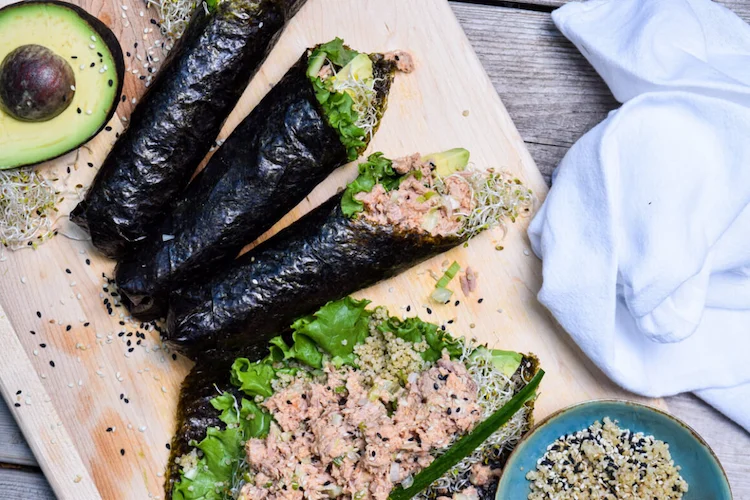 prepare healthy wraps with tuna and nori sheets