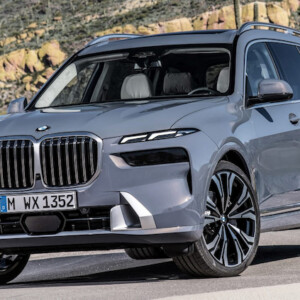 große felgen beim neuen modell von BMW X7 facelift 2022