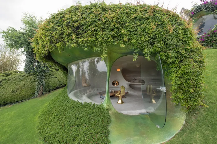von designern entworfenes haus in mexiko ähnelt ein hobbit gartenhaus mit dachbegrünung