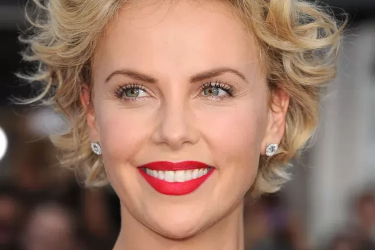 wie kurze Haare stylen Super Short Bob Trendfrisur 2022