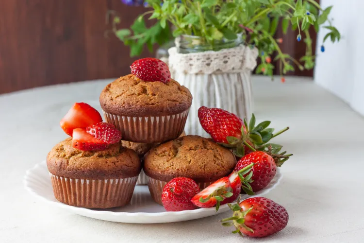 Erdbeer Muffins mit Schokolade Sommer Desserts mit Erdbeeren