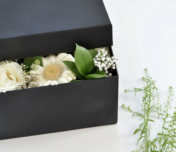 Flowerbox basteln mit weißen Blumen und schöner Geschenkbox