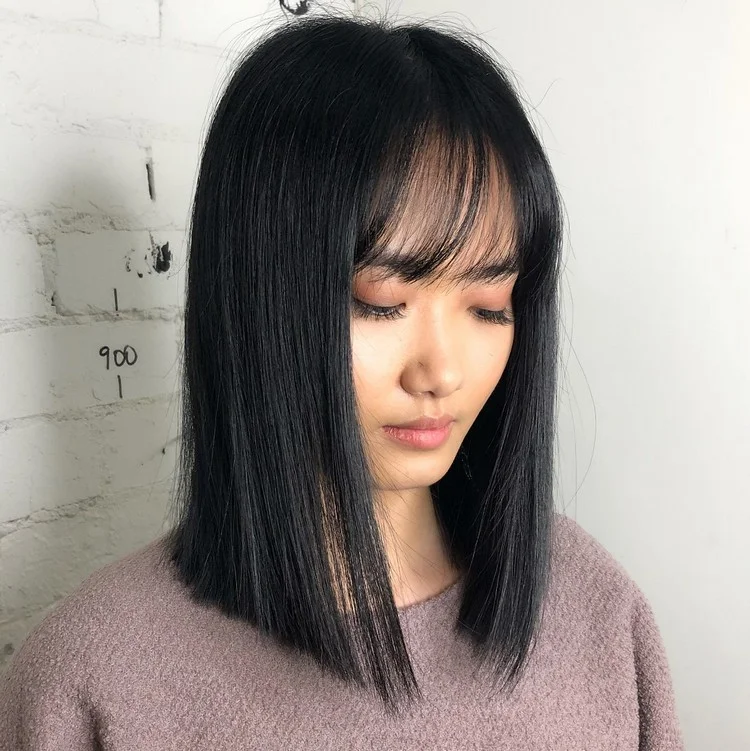 Straight hair can get the required volume with the help of a great hairstyle and bangs