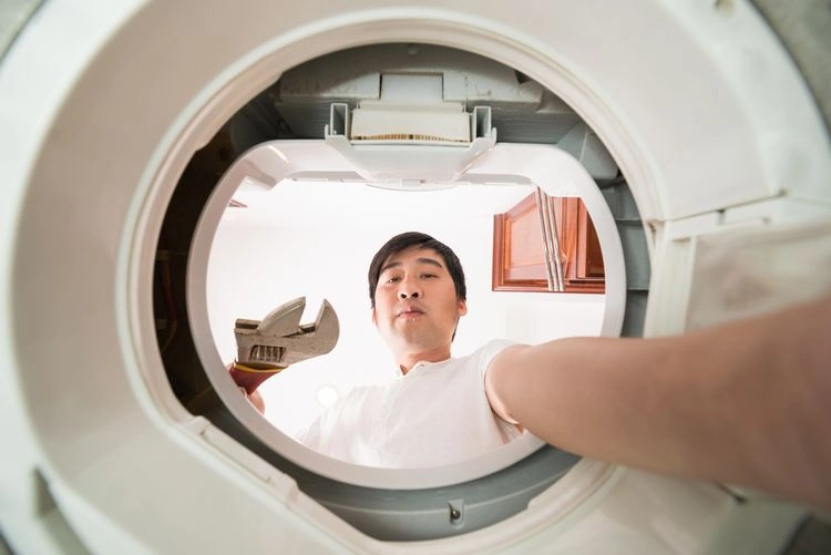 Kann das Waschen von Sneakern Ihre Waschmaschine beschädigen?