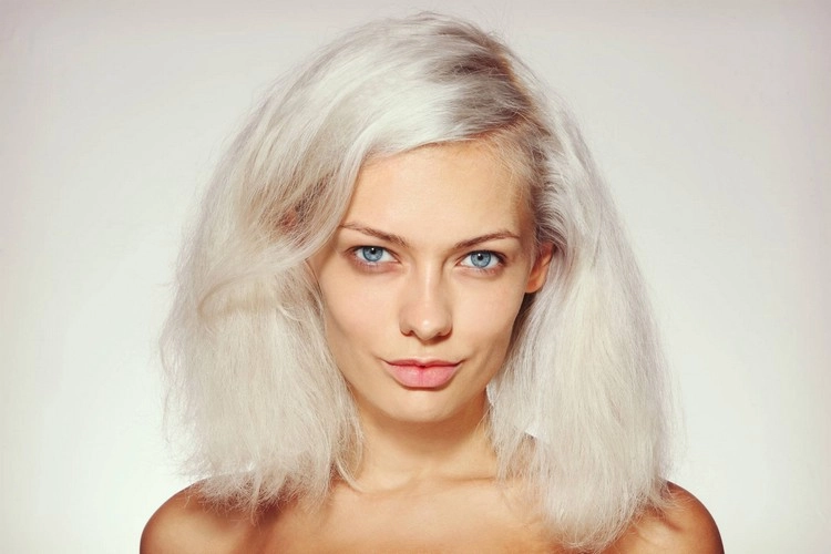 Kaputt blondierte Haare retten - Wie kann man das machen