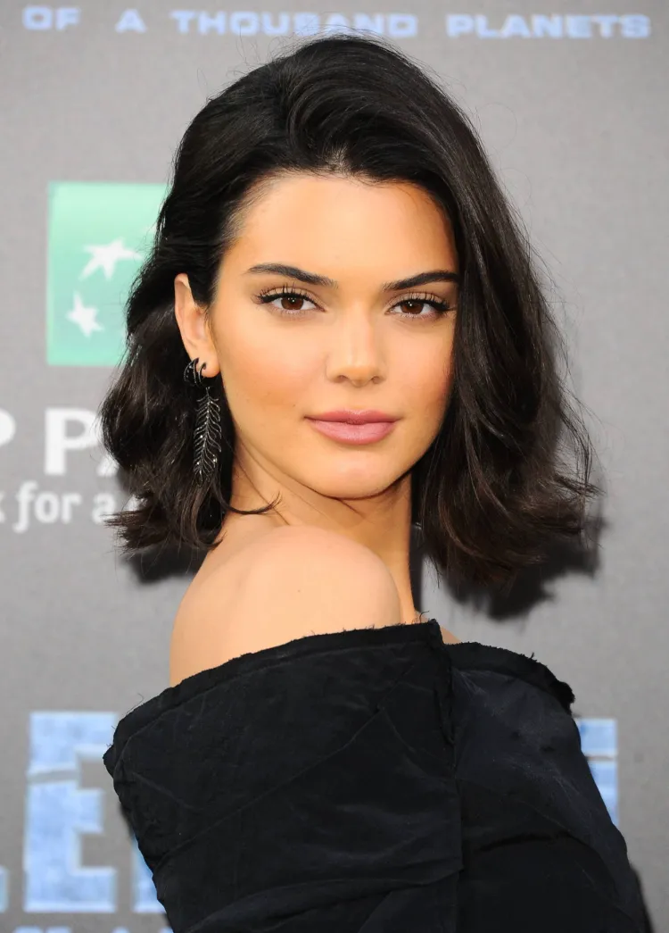Kendall Jenner kurze Haare Flicked Bob Frisurentrend 2022