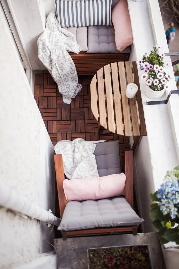 Mini Balkon wie gestalten Tipps und Ideen