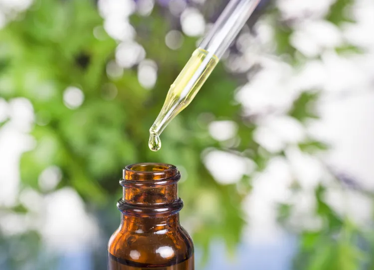 Nail fungus home remedy tea tree oil effect skin