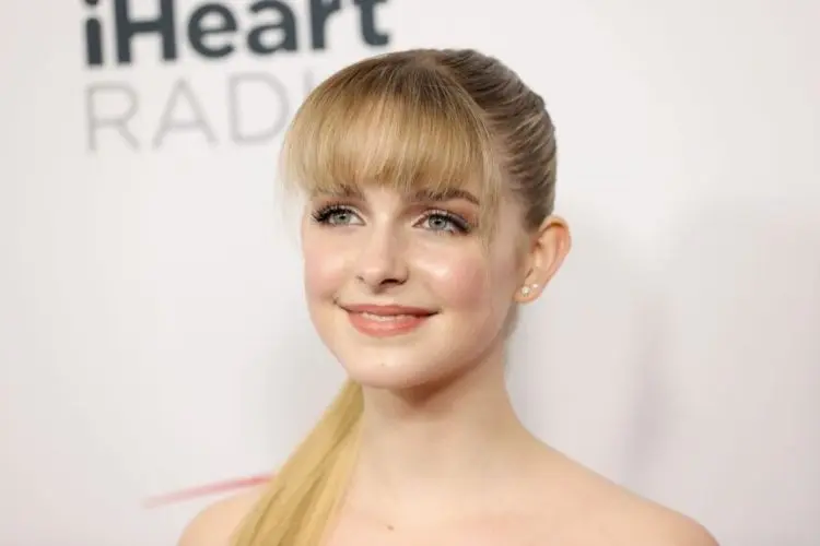 Natürlich schminken für Schule Tipps Mckenna Grace