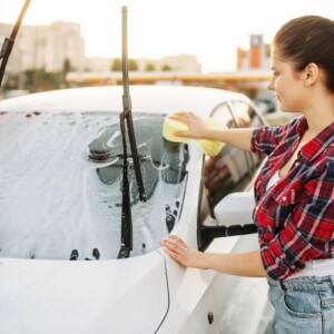 Richtige Materialien verwenden - Auto selber waschen