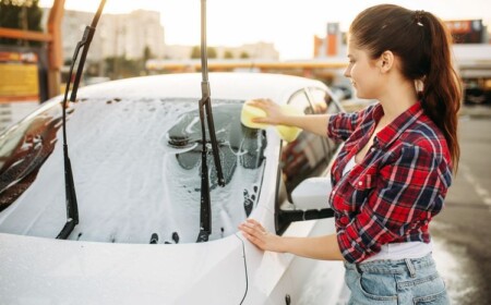 Richtige Materialien verwenden - Auto selber waschen