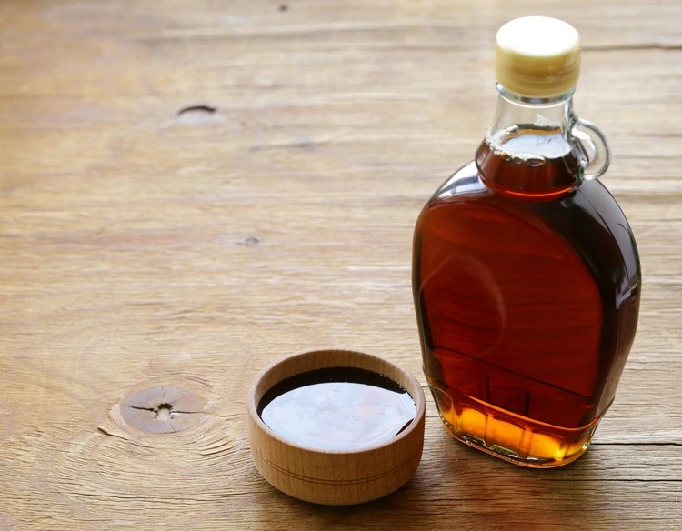 Instead of sugar, natural maple syrup with healthy nutrients
