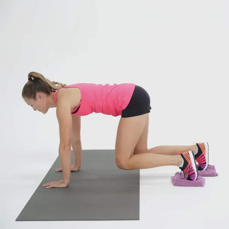 Training mit Slidepads Übung Alternativen zu Crunches Bauchmuskeln Workout (1)
