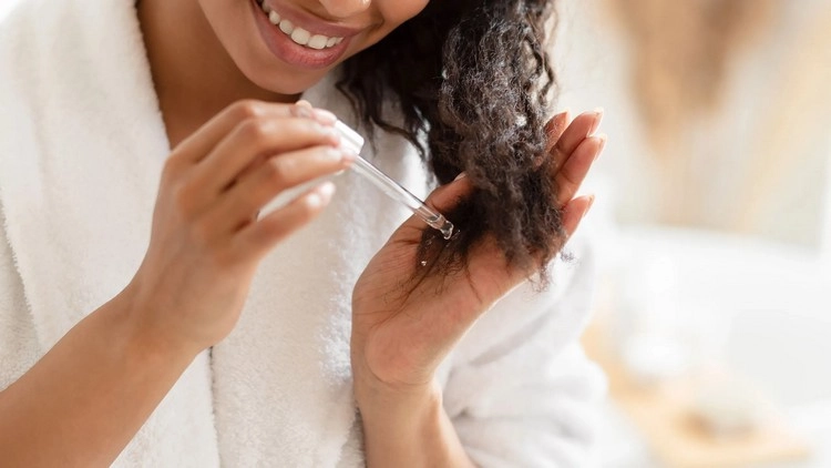 Wussten Sie, dass Hyaluronsäure für die Haare gut sein kann