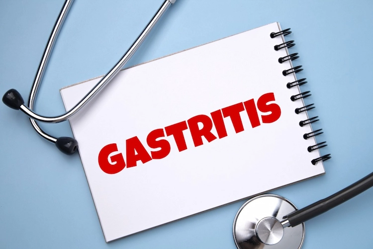 Medical diagnosis and possible treatment of gastritis.