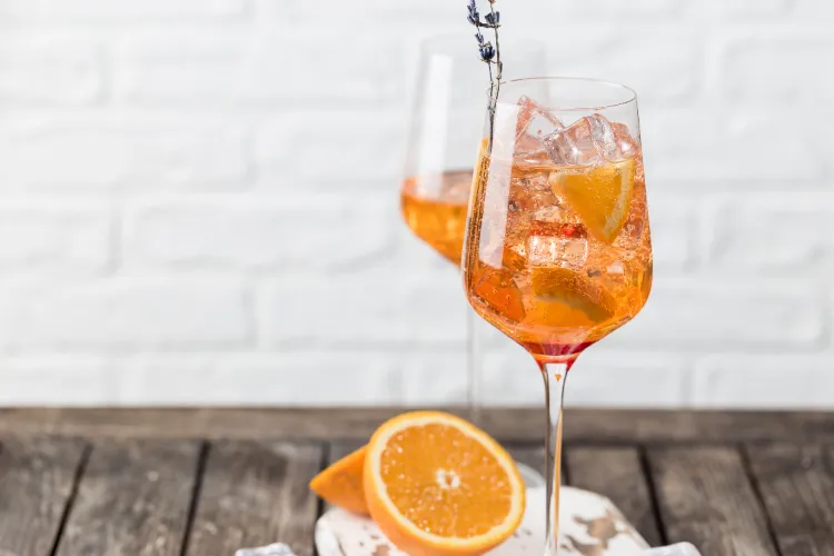 Aperol Spritz ohne Prosecco Sommer Cocktails mit Gin