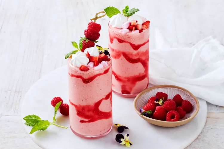 Baileys Erdbeer Cocktail Rezept Sommergetränke 2022